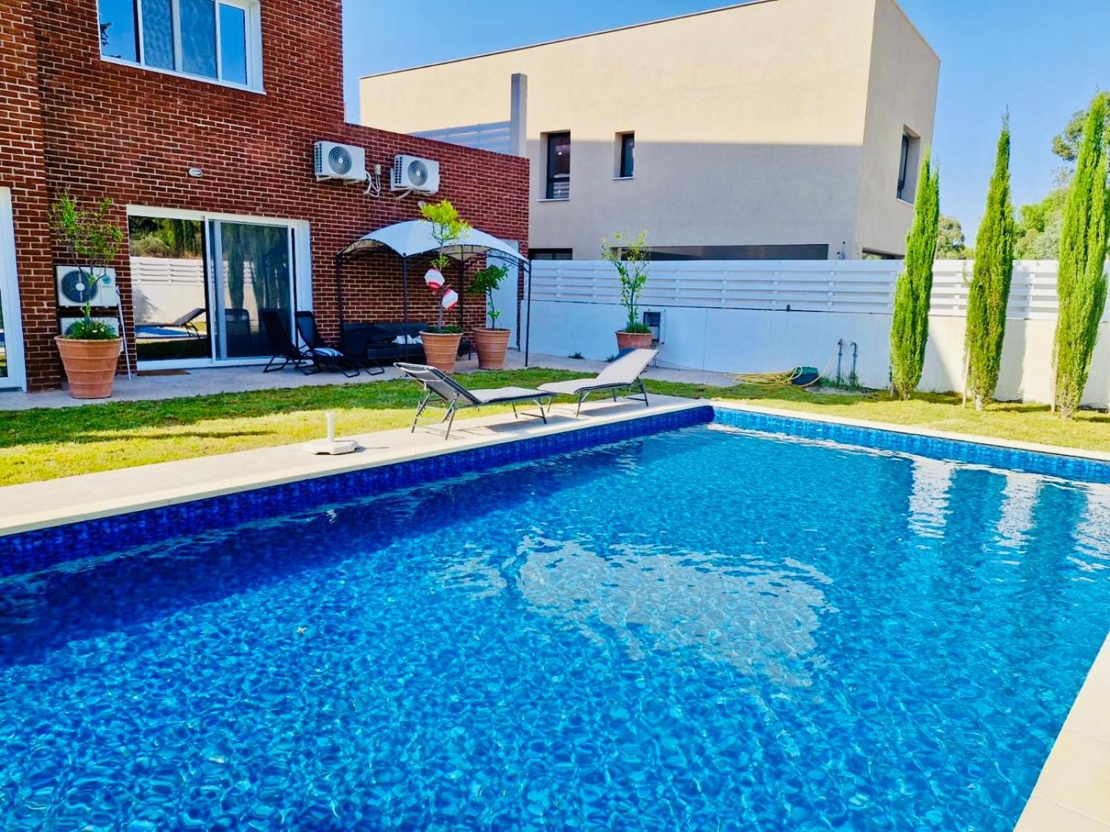 The Blue House Villa Larnaca Exterior photo